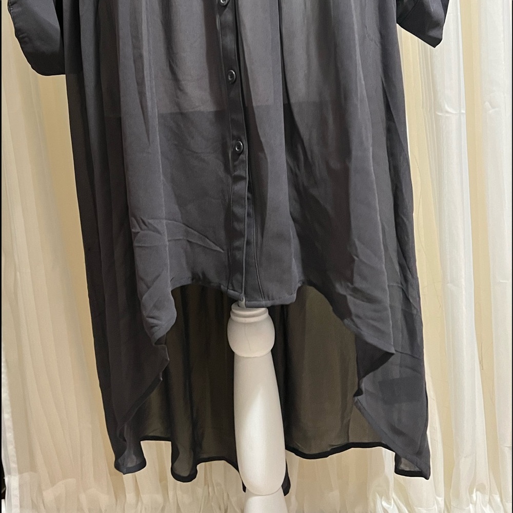 🛑Torrid blouse🛑 - Picture 3 of 4